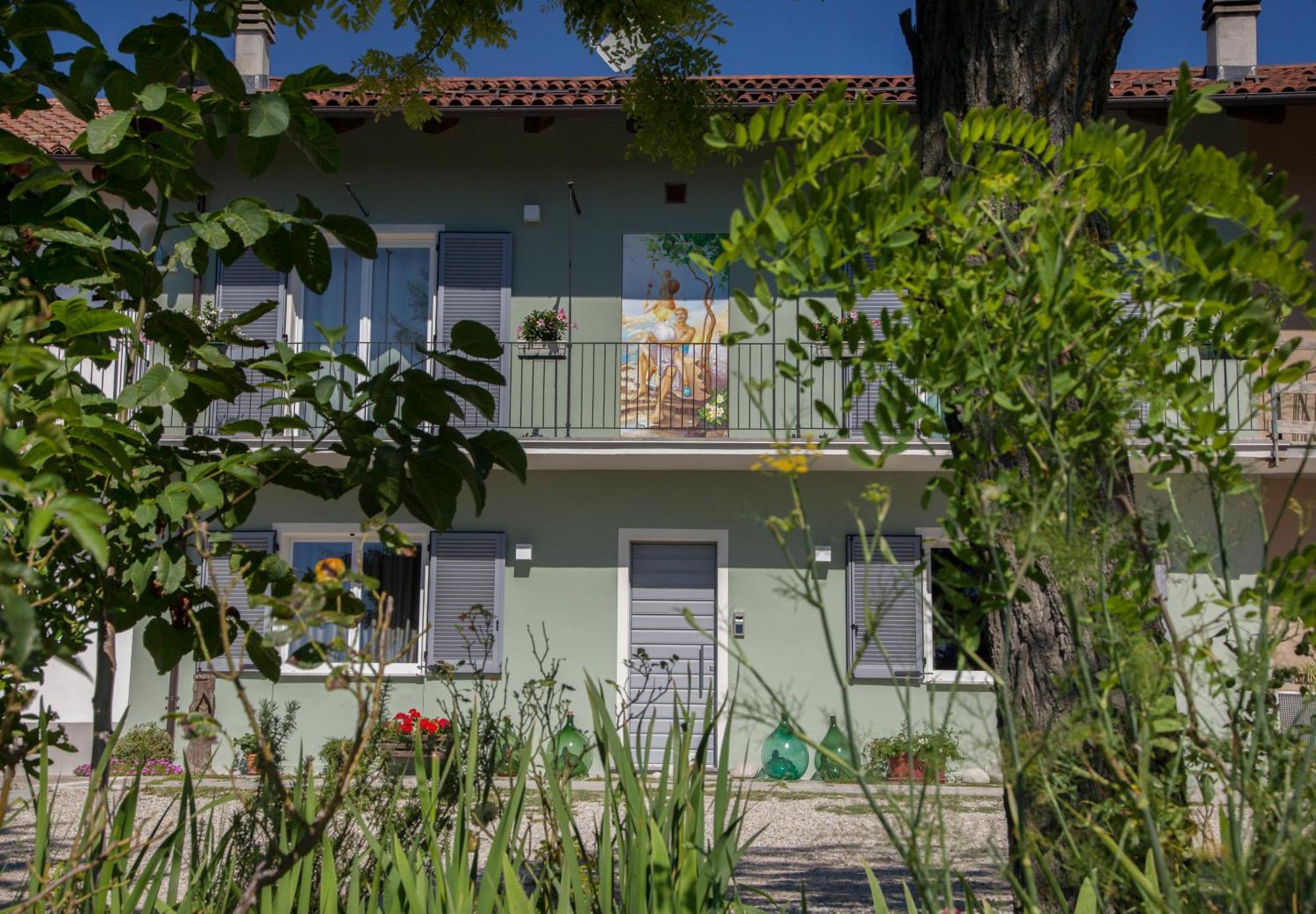 Moncrivel Rooms & Relax Benevello Exterior photo